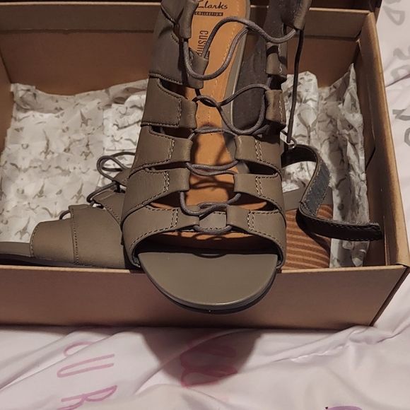 Clarks lace up leather sandals - Picture 5 of 7